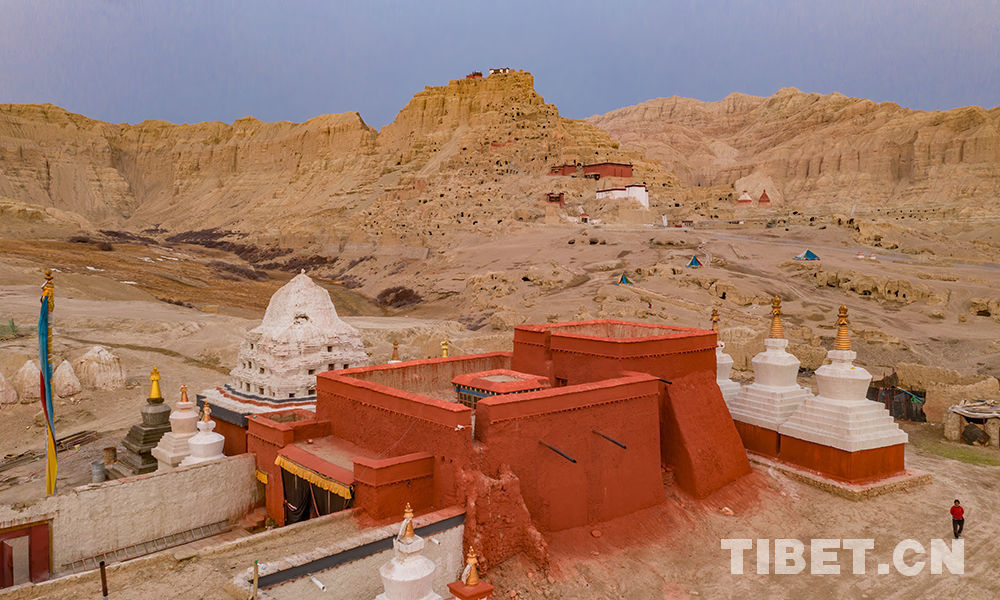 20214191618796972282_270_b